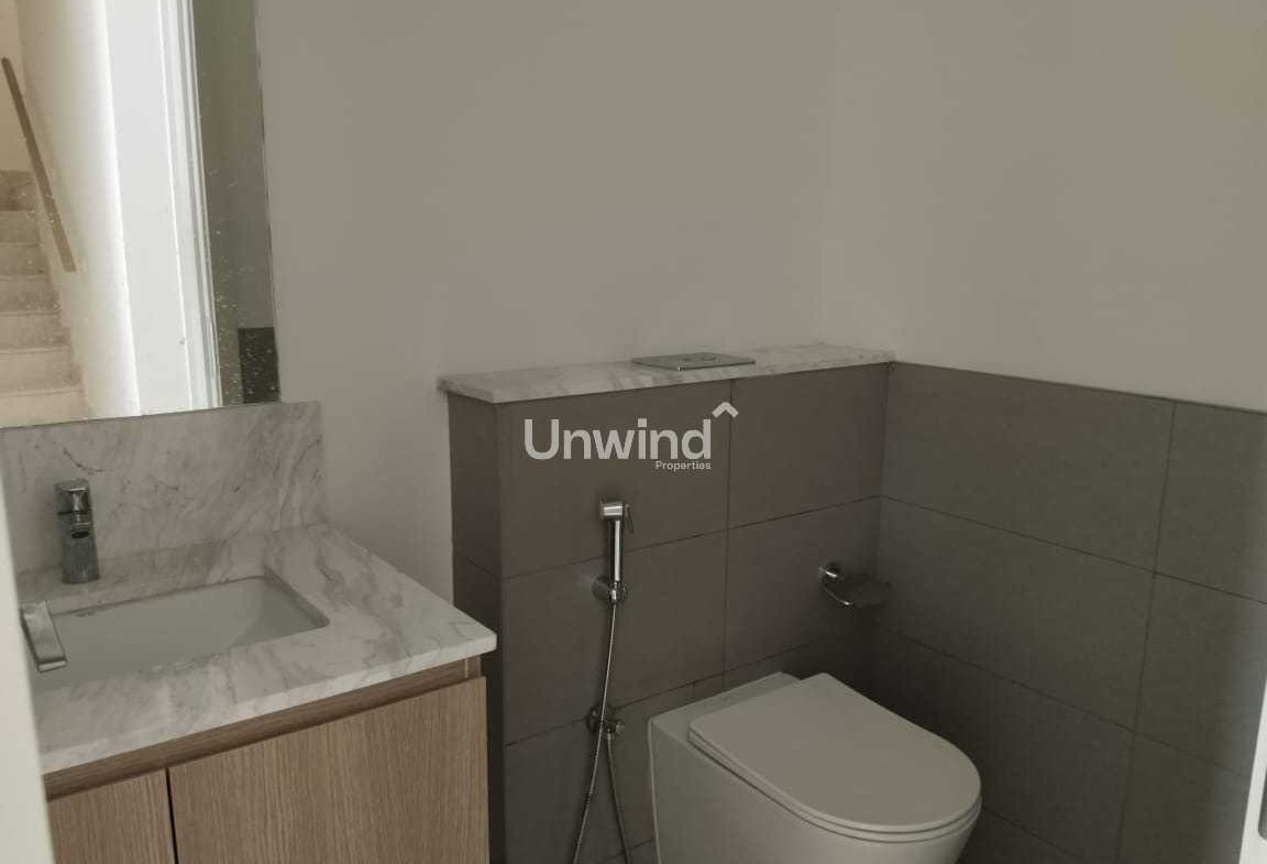 1152