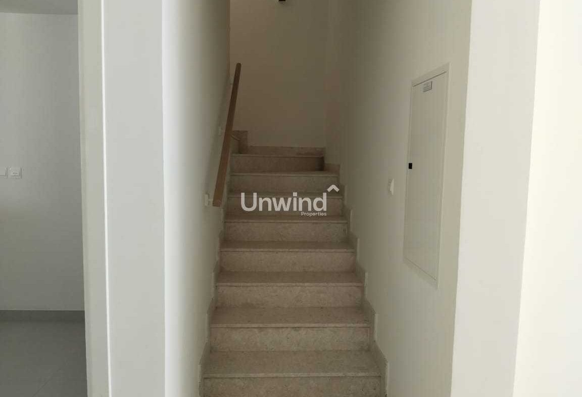 1152